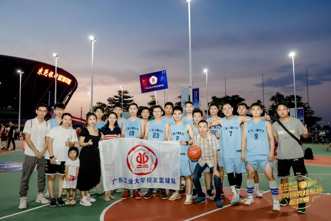kaiyun-梦回当年!5年前,罗杰陈航李翔曾冰强再披广工战袍