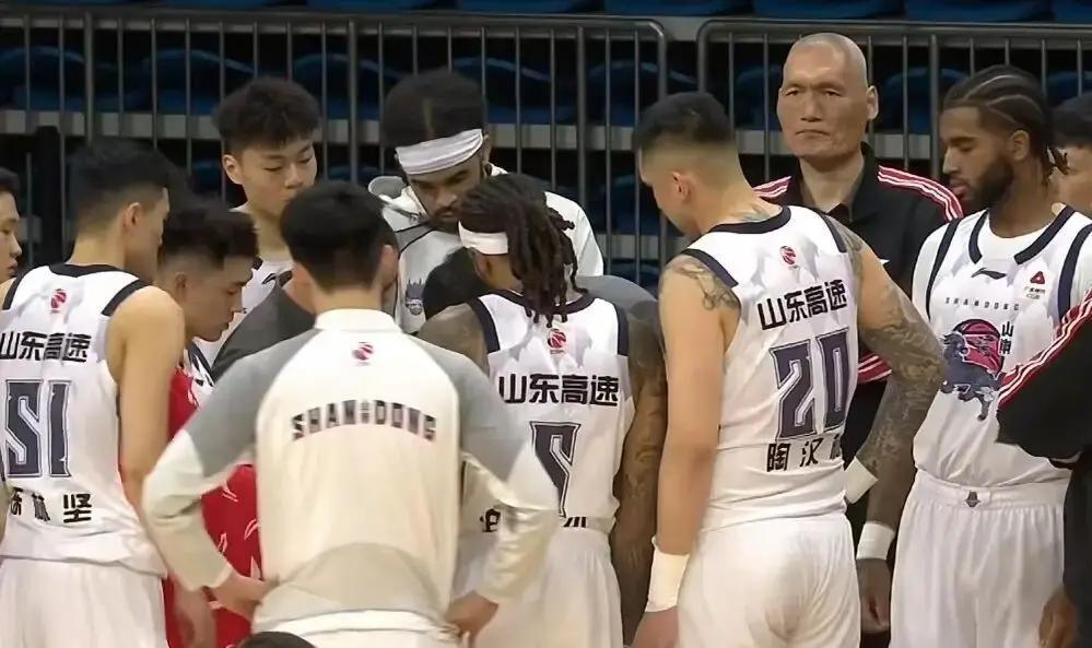 开云-5战5捷!看完上海队接下来的4个对手,“9连胜”应该是手拿把掐了